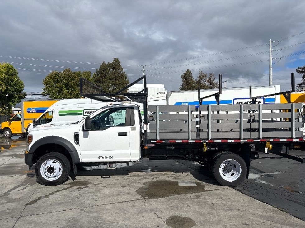 Flatbed Truck-Light and Medium Duty Trucks-Ford-2019-F450-West Sacramento-CA-47,679\n\t\tmiles-$ 35,750 - Image 4