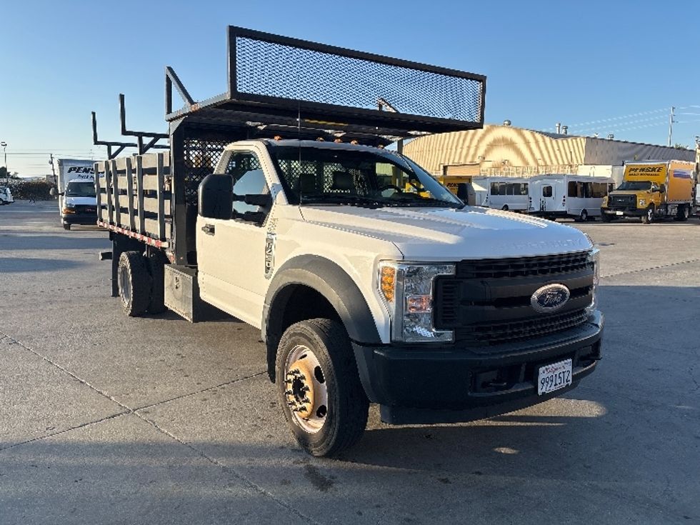 Flatbed Truck-Light and Medium Duty Trucks-Ford-2019-F450-West Sacramento-CA-80,222\n\t\tmiles-$ 41,750 - Image 1