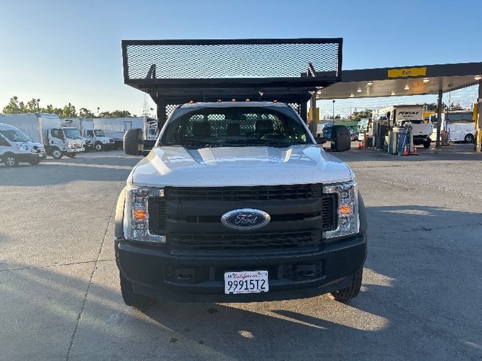 Flatbed Truck-Light and Medium Duty Trucks-Ford-2019-F450-West Sacramento-CA-80,222\n\t\tmiles-$ 41,750 - Image 2