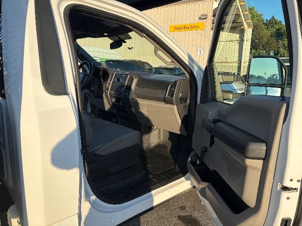 Flatbed Truck-Light and Medium Duty Trucks-Ford-2019-F450-West Sacramento-CA-80,222\n\t\tmiles-$ 41,750 - Image 20