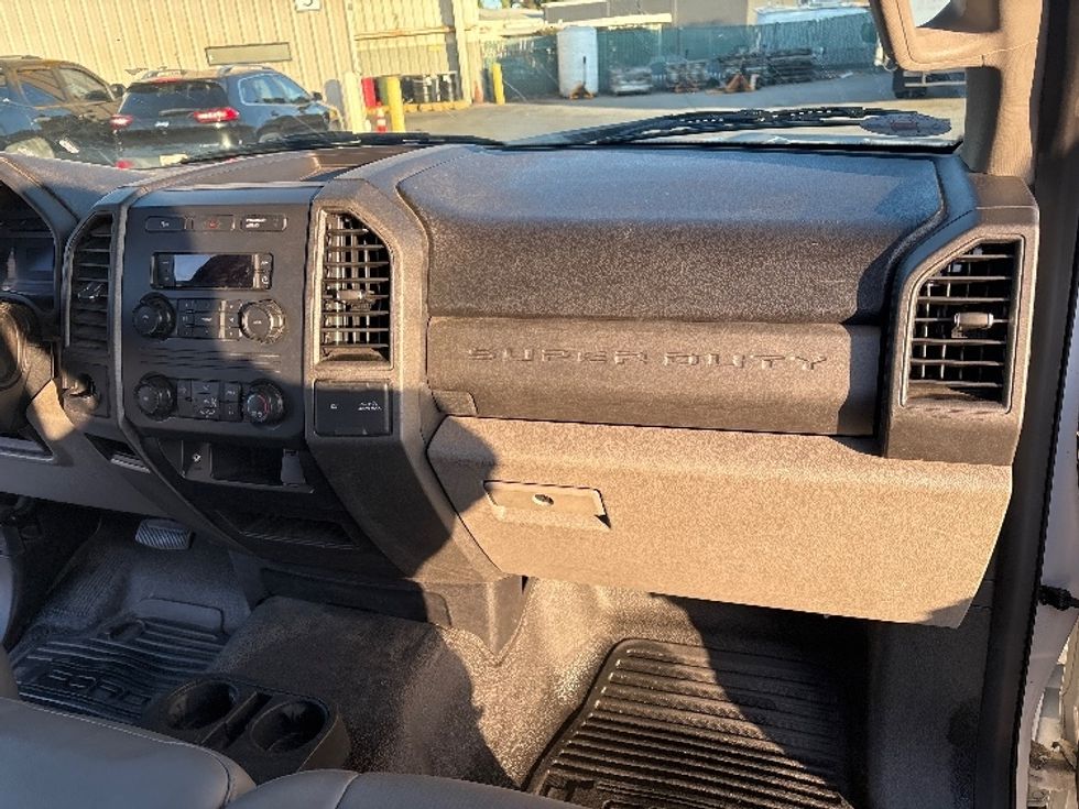 Flatbed Truck-Light and Medium Duty Trucks-Ford-2019-F450-West Sacramento-CA-80,222\n\t\tmiles-$ 41,750 - Image 21