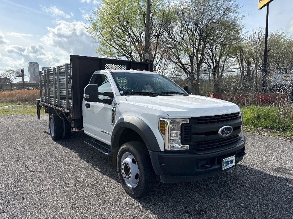 Flatbed Truck-Light and Medium Duty Trucks-Ford-2019-F550-Birmingham-AL-106,736\n\t\tmiles-$ 41,500 - Image 1