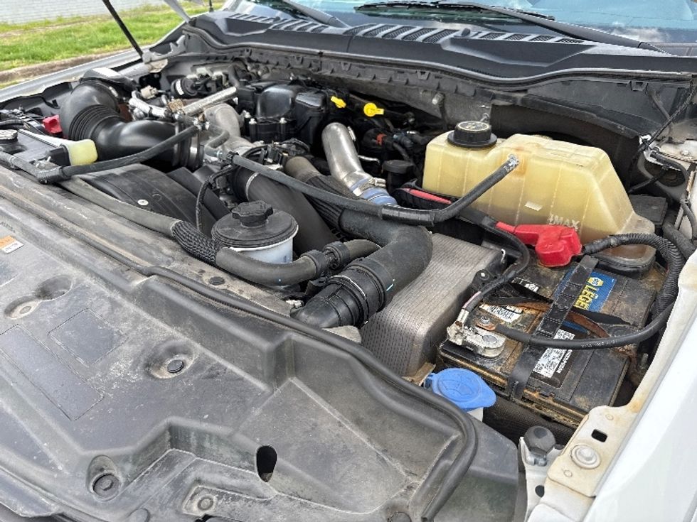 Flatbed Truck-Light and Medium Duty Trucks-Ford-2019-F550-Birmingham-AL-106,736\n\t\tmiles-$ 41,500 - Image 24