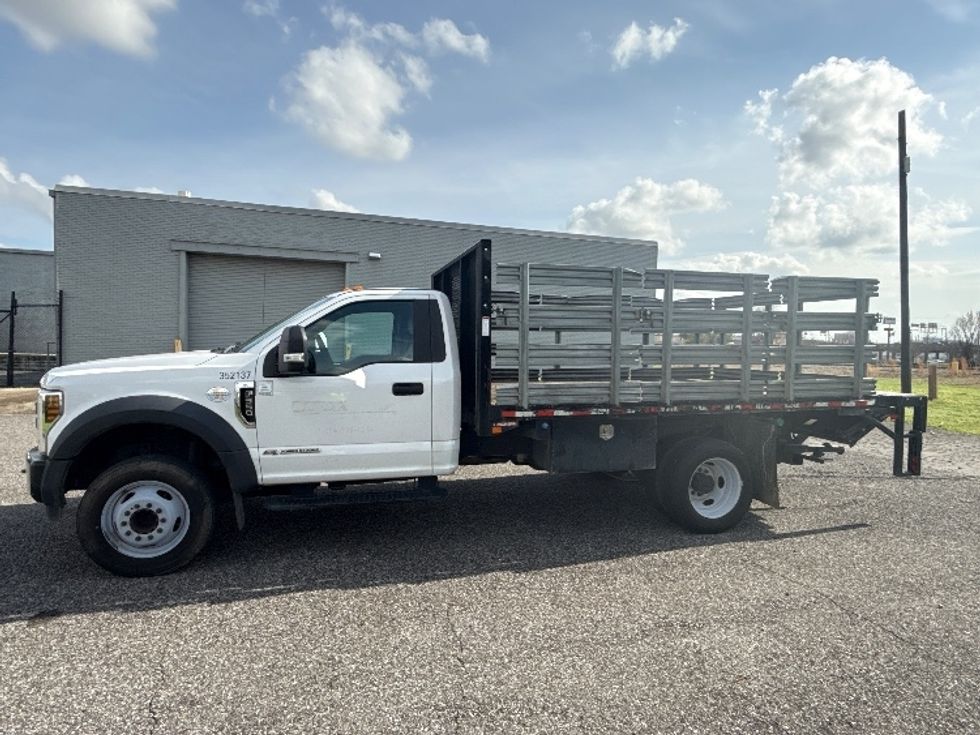 Flatbed Truck-Light and Medium Duty Trucks-Ford-2019-F550-Birmingham-AL-106,736\n\t\tmiles-$ 41,500 - Image 4