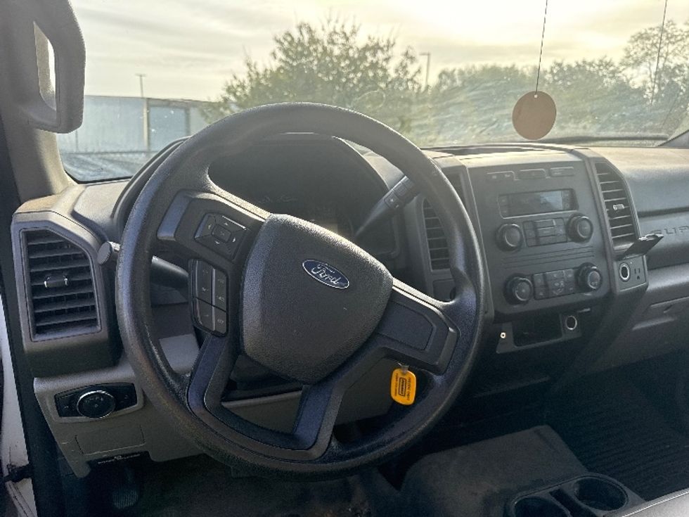 Flatbed Truck-Light and Medium Duty Trucks-Ford-2019-F550-Jessup-MD-64,166\n\t\tmiles-$ 39,750 - Image 17