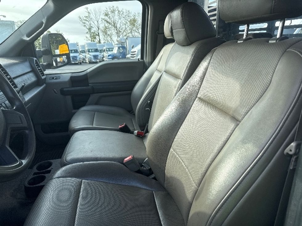Flatbed Truck-Light and Medium Duty Trucks-Ford-2019-F550-Jessup-MD-64,166\n\t\tmiles-$ 39,750 - Image 18