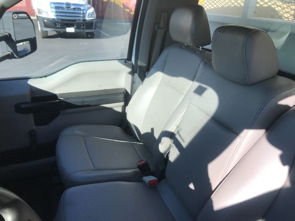 Flatbed Truck-Light and Medium Duty Trucks-Ford-2019-F550-La Mirada-CA-44,441\n\t\tmiles-$ 39,500 - Image 19