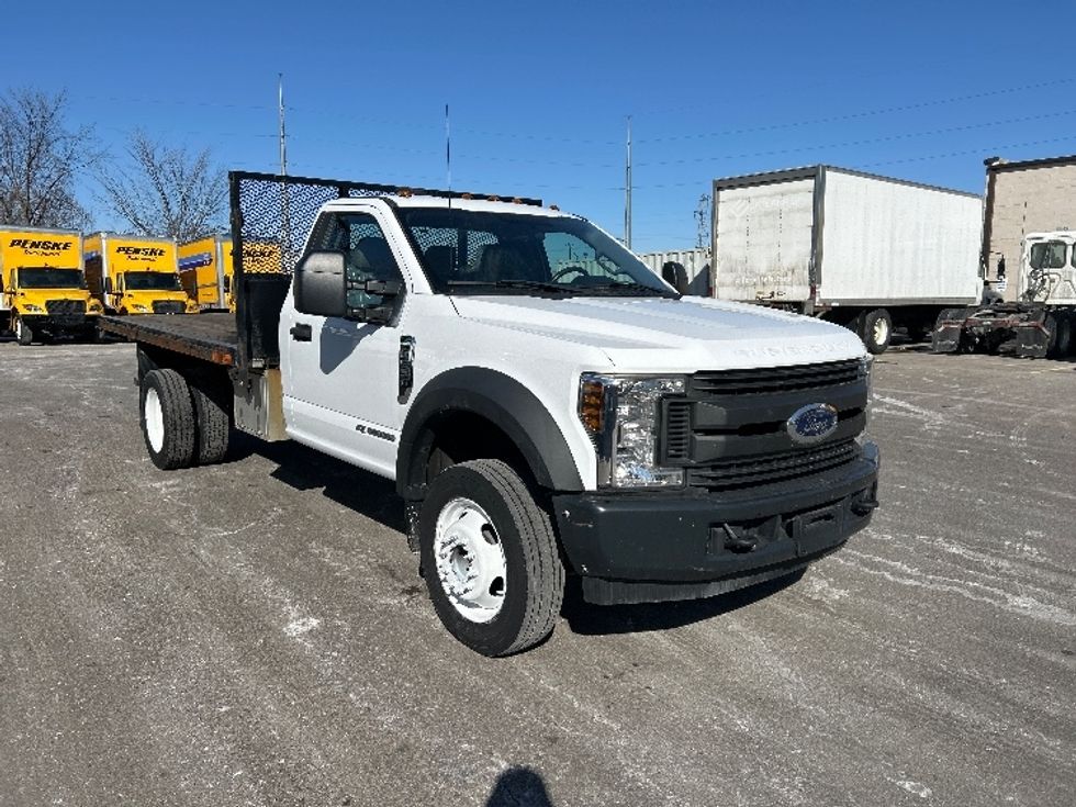 Flatbed Truck-Light and Medium Duty Trucks-Ford-2019-F550-Lansing-MI-42,051\n\t\tmiles-$ 41,250 - Image 3