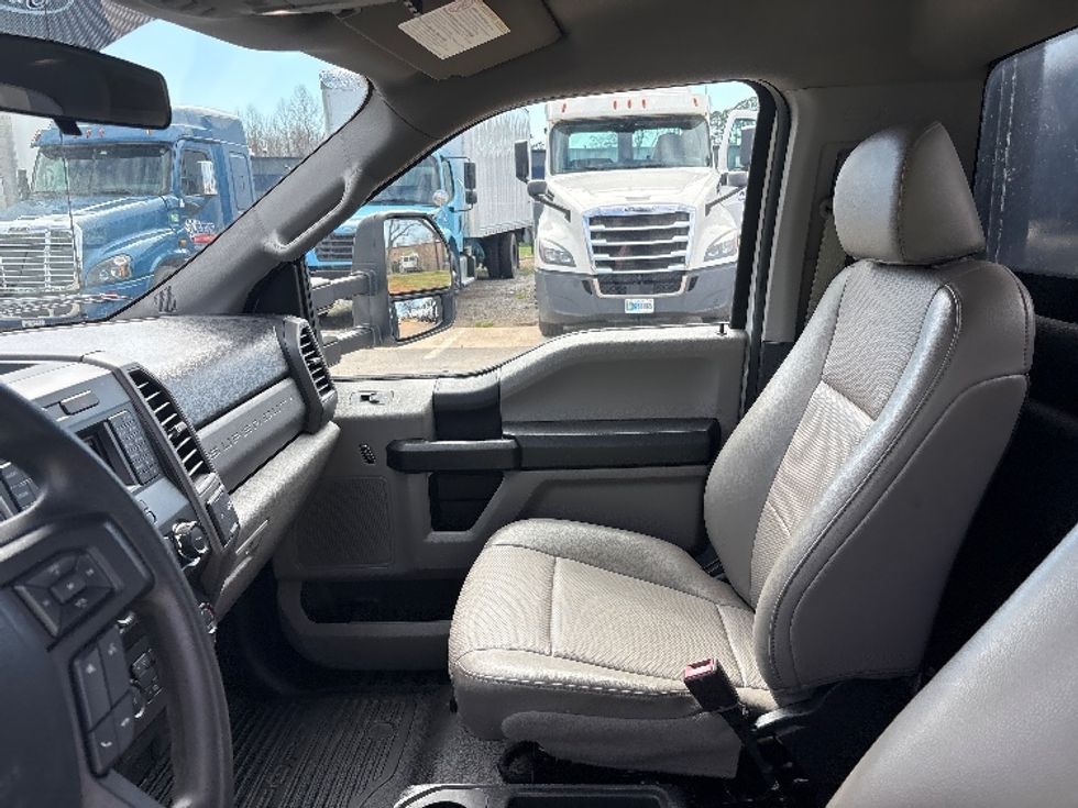 Flatbed Truck-Light and Medium Duty Trucks-Ford-2019-F550-Mebane-NC-16,164\n\t\tmiles-$ 51,500 - Image 16