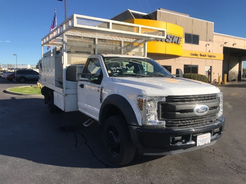 Flatbed Truck-Light and Medium Duty Trucks-Ford-2019-F550-Torrance-CA-36,347\n\t\tmiles-$ 41,250 - Image 1