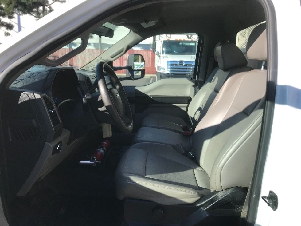 Flatbed Truck-Light and Medium Duty Trucks-Ford-2019-F550-Torrance-CA-36,347\n\t\tmiles-$ 41,250 - Image 17