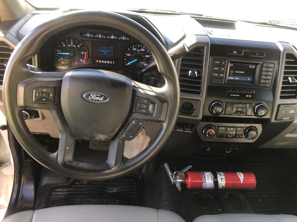 Flatbed Truck-Light and Medium Duty Trucks-Ford-2019-F550-Torrance-CA-36,347\n\t\tmiles-$ 41,250 - Image 18