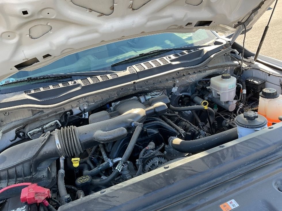 Flatbed Truck-Light and Medium Duty Trucks-Ford-2019-F550-Torrance-CA-36,347\n\t\tmiles-$ 41,250 - Image 9