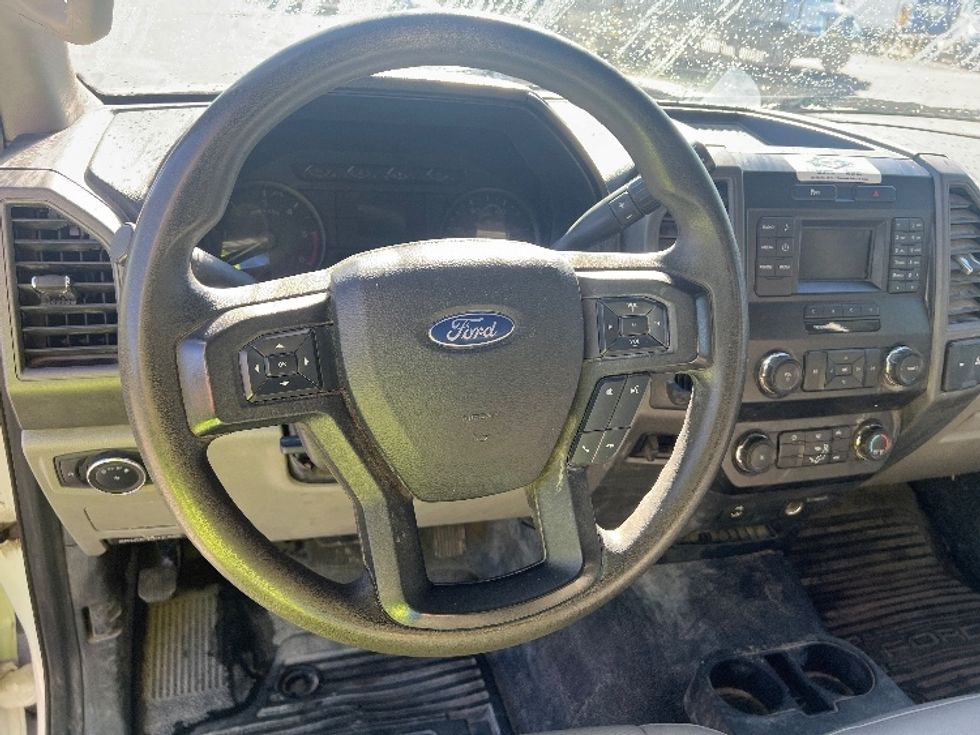 Flatbed Truck-Light and Medium Duty Trucks-Ford-2019-F550-Torrance-CA-41,847\n\t\tmiles-$ 40,750 - Image 13