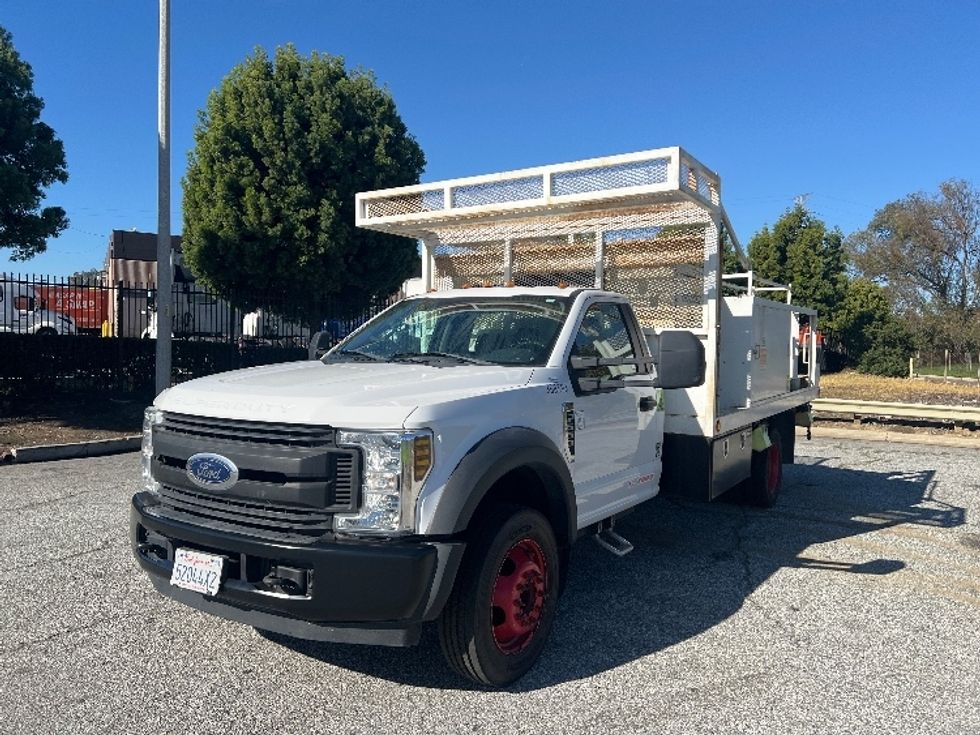 Flatbed Truck-Light and Medium Duty Trucks-Ford-2019-F550-Torrance-CA-41,847\n\t\tmiles-$ 40,750 - Image 3