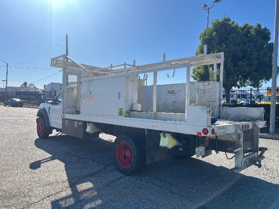 Flatbed Truck-Light and Medium Duty Trucks-Ford-2019-F550-Torrance-CA-41,847\n\t\tmiles-$ 40,750 - Image 6