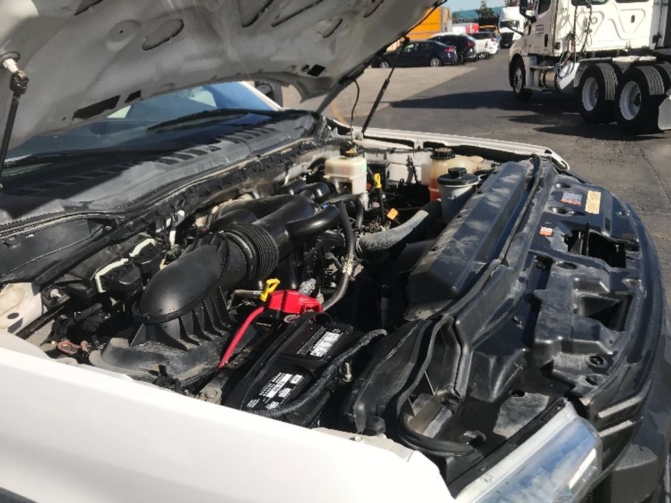 Flatbed Truck-Light and Medium Duty Trucks-Ford-2019-F550-Torrance-CA-46,480\n\t\tmiles-$ 40,250 - Image 23