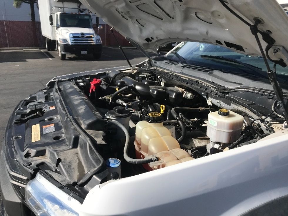 Flatbed Truck-Light and Medium Duty Trucks-Ford-2019-F550-Torrance-CA-46,558\n\t\tmiles-$ 36,250 - Image 24