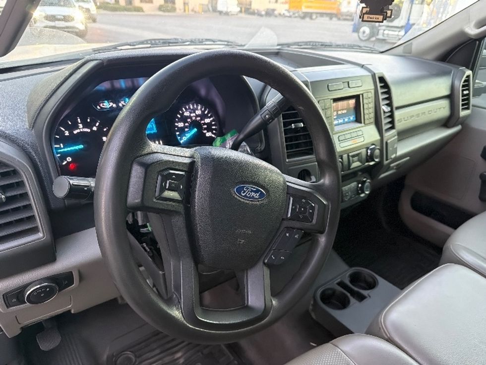 Flatbed Truck-Light and Medium Duty Trucks-Ford-2019-F550-Torrance-CA-74,652\n\t\tmiles-$ 37,750 - Image 14