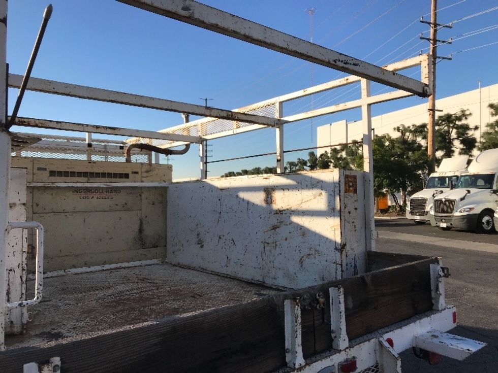 Flatbed Truck-Light and Medium Duty Trucks-Ford-2019-F550-Torrance-CA-75,447\n\t\tmiles-$ 37,500 - Image 12