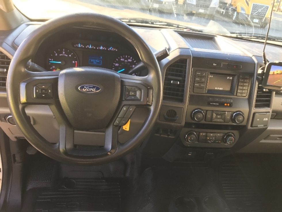 Flatbed Truck-Light and Medium Duty Trucks-Ford-2019-F550-Torrance-CA-75,447\n\t\tmiles-$ 37,500 - Image 18