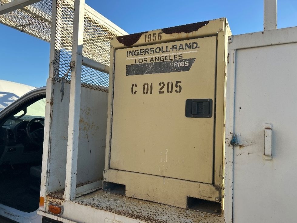 Flatbed Truck-Light and Medium Duty Trucks-Ford-2019-F550-Torrance-CA-75,447\n\t\tmiles-$ 37,500 - Image 25