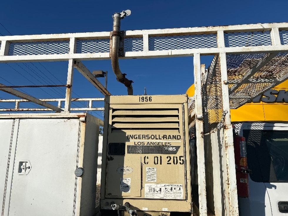 Flatbed Truck-Light and Medium Duty Trucks-Ford-2019-F550-Torrance-CA-75,447\n\t\tmiles-$ 37,500 - Image 26