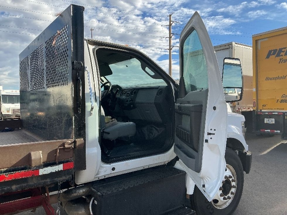 Flatbed Truck-Light and Medium Duty Trucks-Ford-2019-F650-Denver-CO-97,872\n\t\tmiles-$ 45,250 - Image 19
