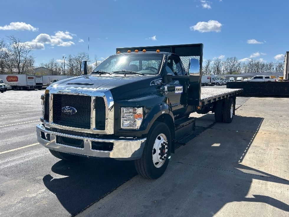 Flatbed Truck-Light and Medium Duty Trucks-Ford-2019-F750-Fort Wayne-IN-76,125\n\t\tmiles-$ 44,500 - Image 3