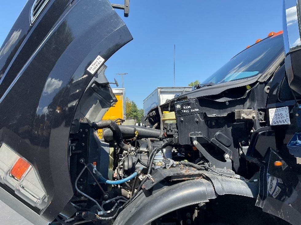 Flatbed Truck-Light and Medium Duty Trucks-Ford-2019-F750-York-PA-66,274\n\t\tmiles-$ 42,000 - Image 24