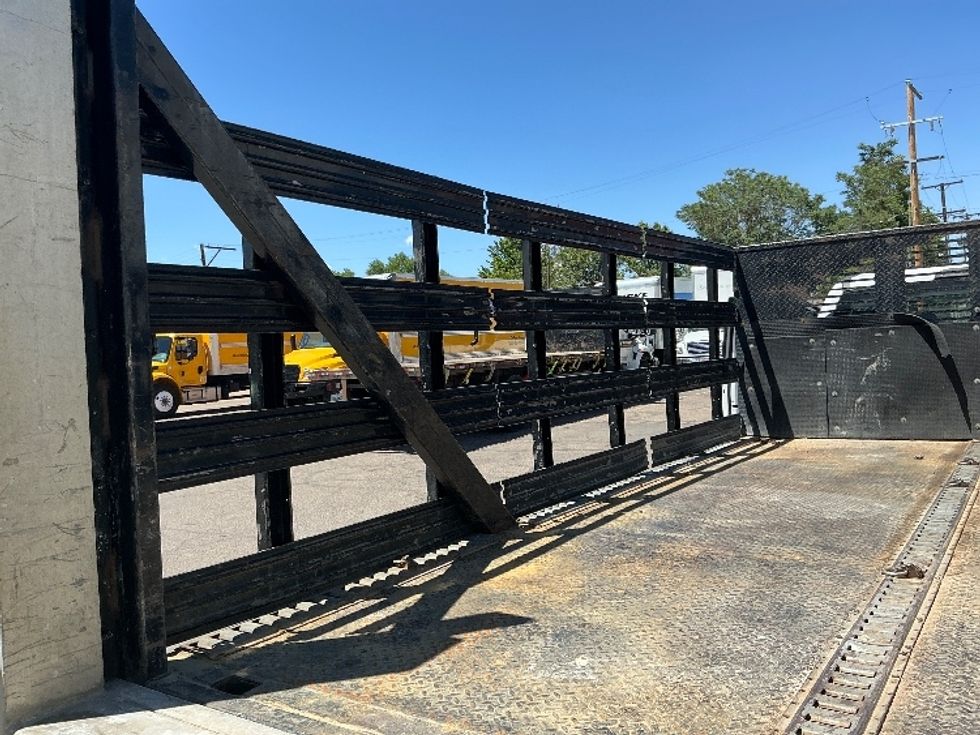Flatbed Truck-Light and Medium Duty Trucks-Ford-2020-F550-Denver-CO-280,220\n\t\tmiles-$ 27,750 - Image 10