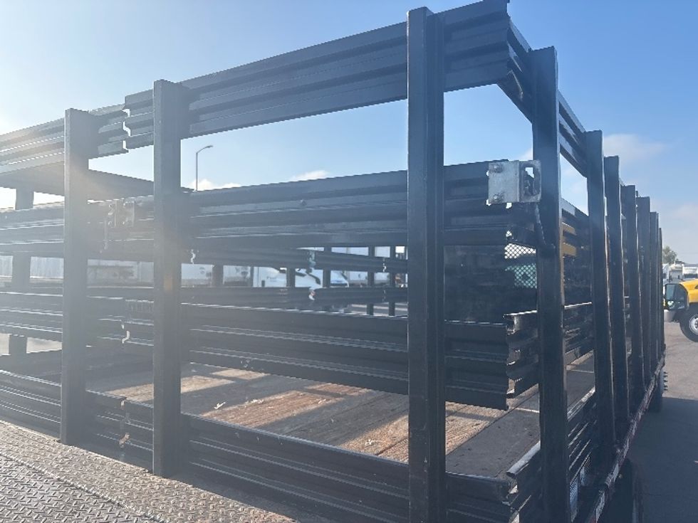Flatbed Truck-Light and Medium Duty Trucks-Ford-2022-F450-Anaheim-CA-131,347\n\t\tmiles-$ 35,750 - Image 11