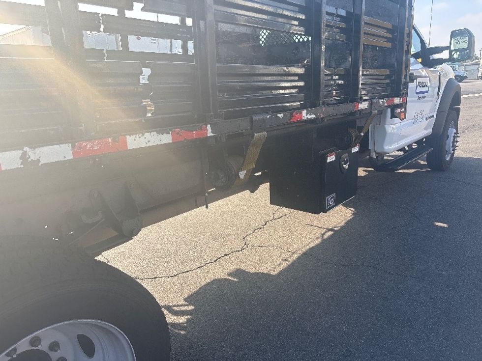 Flatbed Truck-Light and Medium Duty Trucks-Ford-2022-F450-Anaheim-CA-131,347\n\t\tmiles-$ 35,750 - Image 14