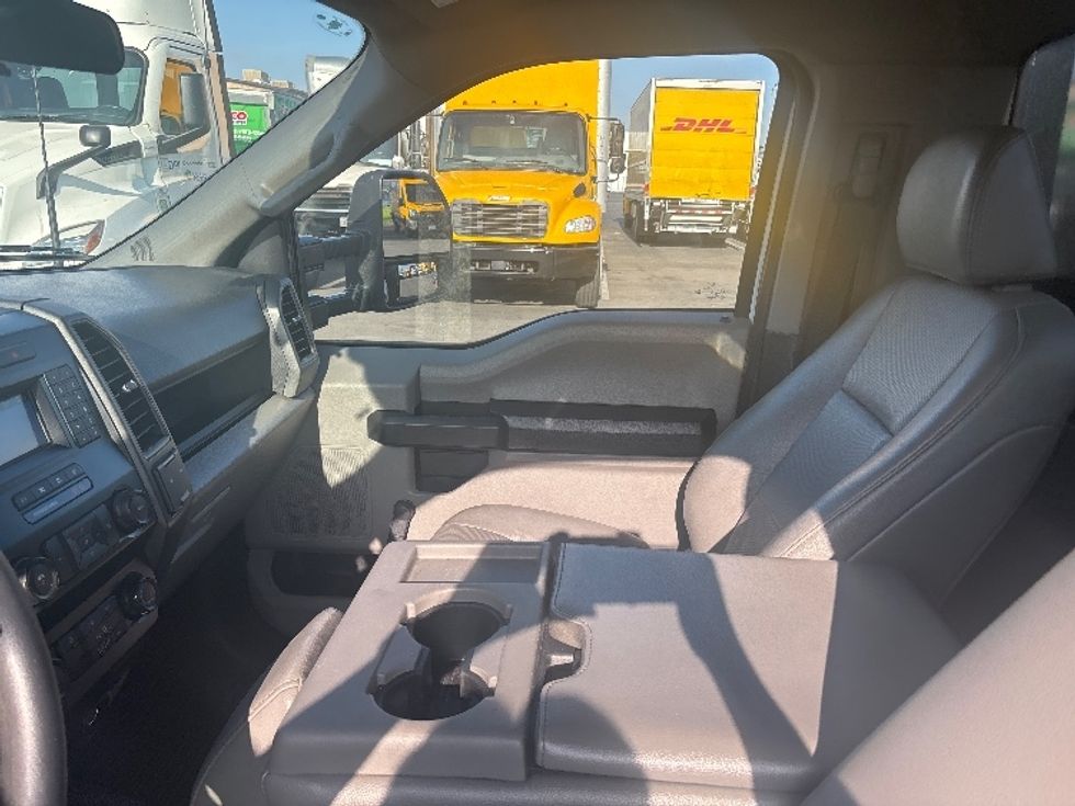 Flatbed Truck-Light and Medium Duty Trucks-Ford-2022-F450-Anaheim-CA-131,347\n\t\tmiles-$ 35,750 - Image 19