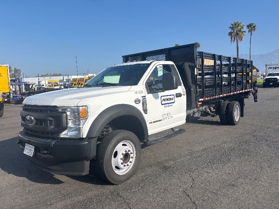 Flatbed Truck-Light and Medium Duty Trucks-Ford-2022-F450-Anaheim-CA-131,347\n\t\tmiles-$ 35,750 - Image 3