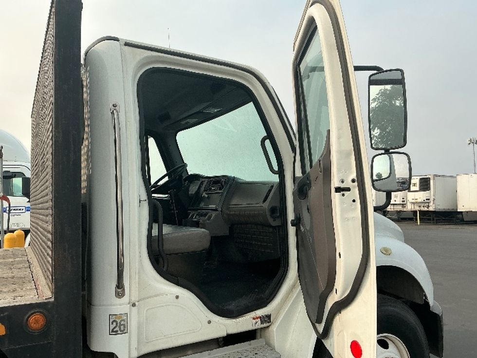 Flatbed Truck-Light and Medium Duty Trucks-Freightliner-2012-M2-Stockton-CA-242,469\n\t\tmiles-$ 12,000 - Image 18