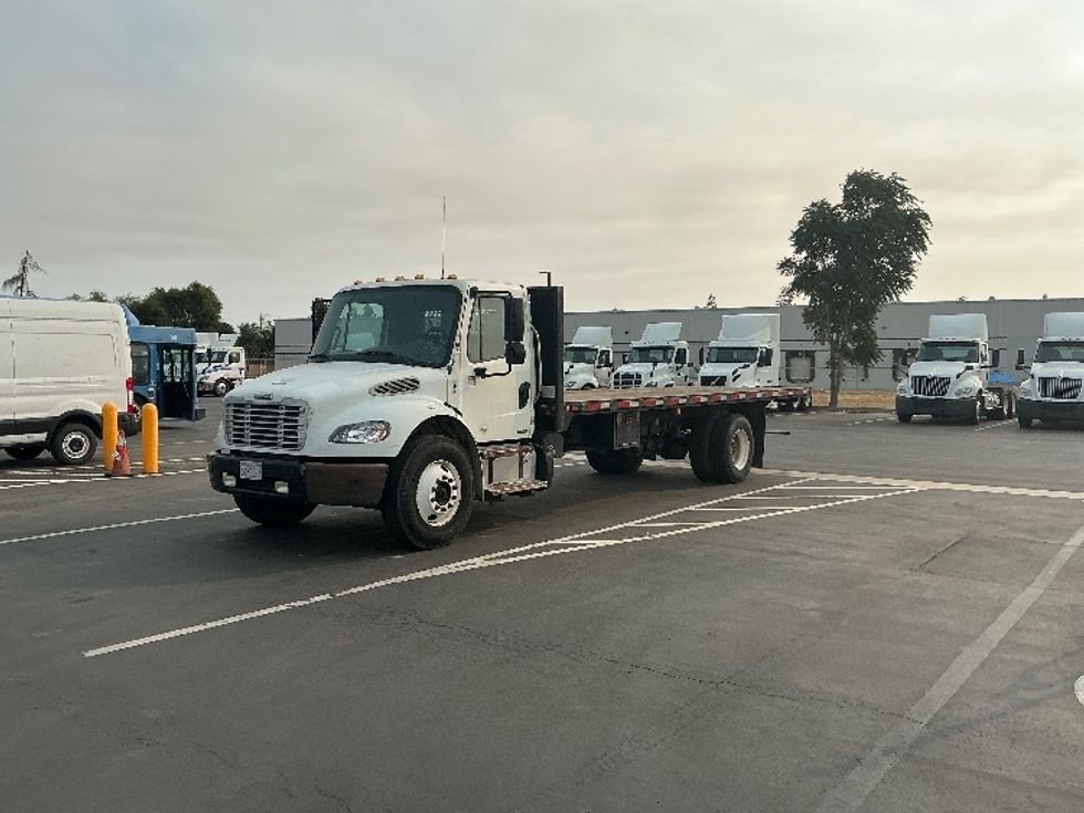 Flatbed Truck-Light and Medium Duty Trucks-Freightliner-2012-M2-Stockton-CA-242,469\n\t\tmiles-$ 12,000 - Image 3