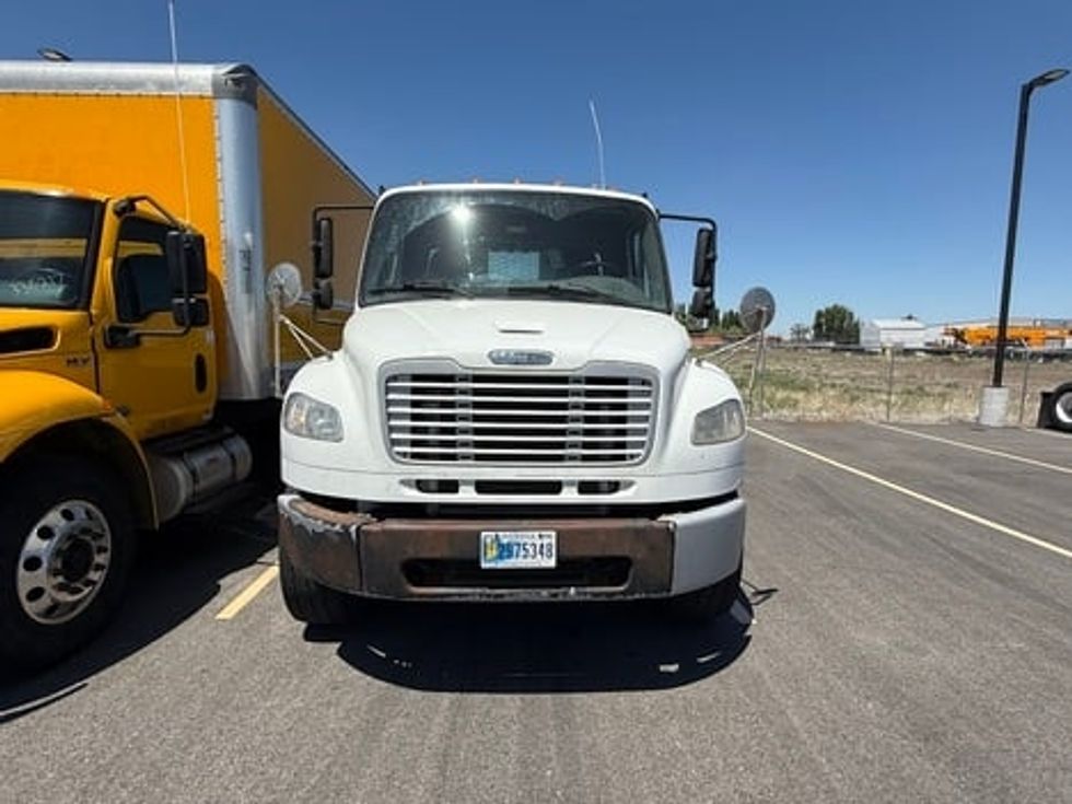 Flatbed Truck-Light and Medium Duty Trucks-Freightliner-2013-M2-Idaho Falls-ID-206,347\n\t\tmiles-$ 31,000 - Image 2