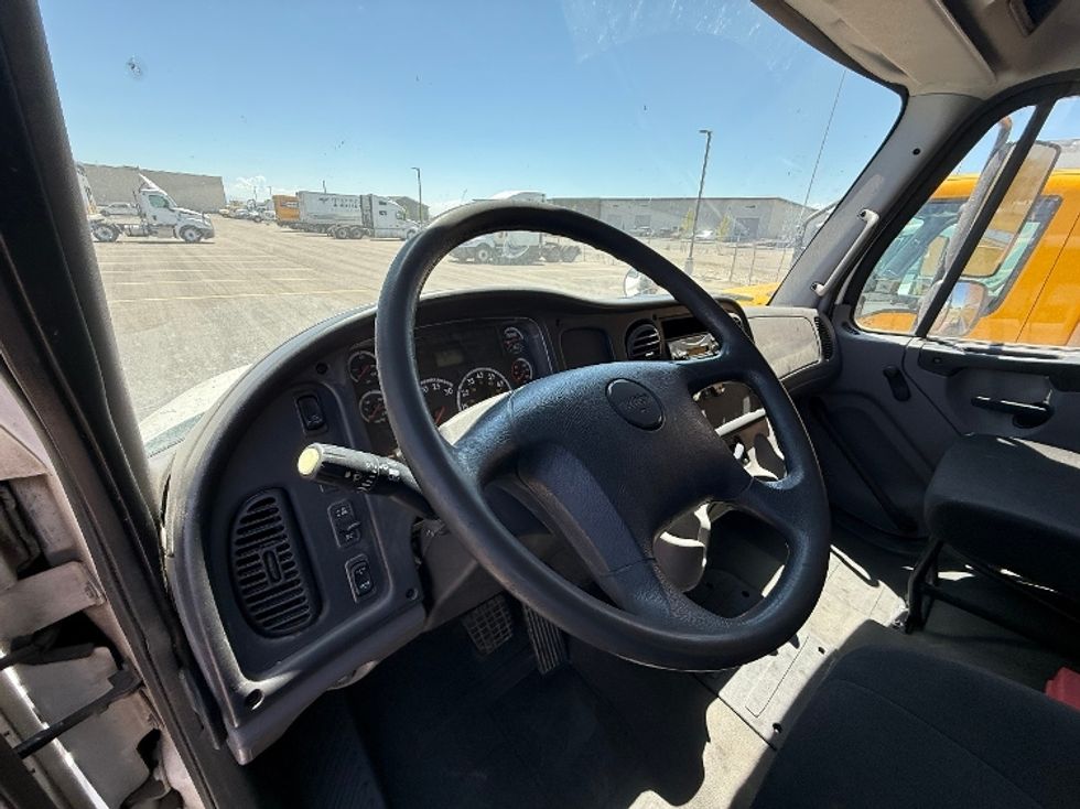 Flatbed Truck-Light and Medium Duty Trucks-Freightliner-2013-M2-Idaho Falls-ID-206,347\n\t\tmiles-$ 31,000 - Image 9