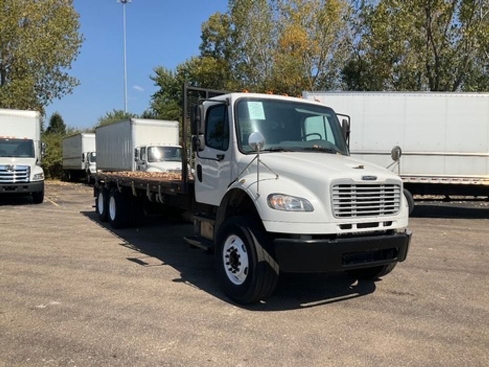 Flatbed Truck-Light and Medium Duty Trucks-Freightliner-2014-M2-Akron-OH-316,694\n\t\tmiles-$ 34,250 - Image 1