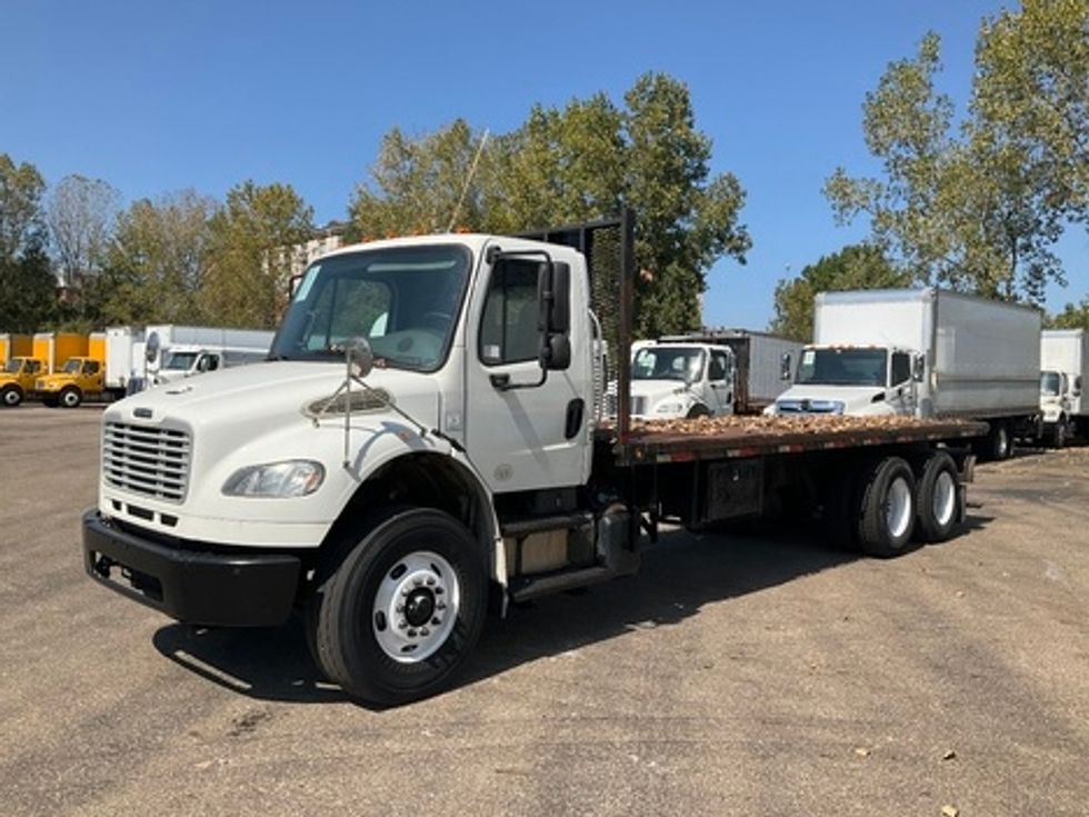 Flatbed Truck-Light and Medium Duty Trucks-Freightliner-2014-M2-Akron-OH-316,694\n\t\tmiles-$ 34,250 - Image 3