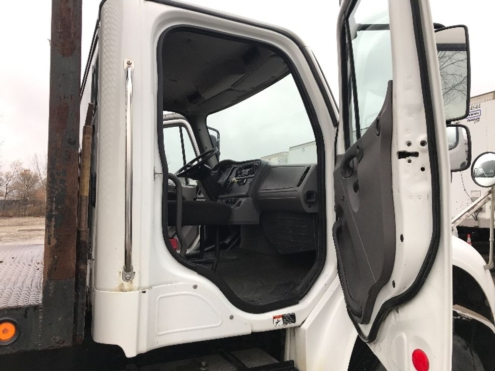 Flatbed Truck-Light and Medium Duty Trucks-Freightliner-2014-M2-Des Moines-IA-281,724\n\t\tmiles-$ 39,000 - Image 19