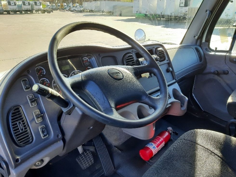 Flatbed Truck-Light and Medium Duty Trucks-Freightliner-2014-M2-Fort Worth-TX-224,564\n\t\tmiles-$ 46,000 - Image 19