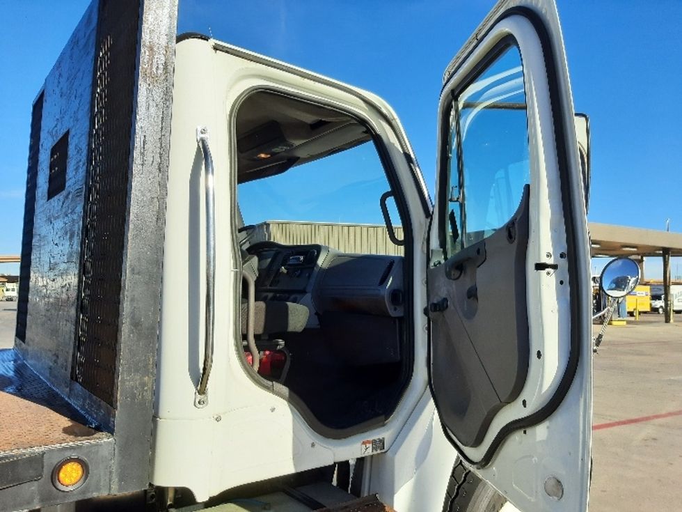 Flatbed Truck-Light and Medium Duty Trucks-Freightliner-2014-M2-Fort Worth-TX-224,564\n\t\tmiles-$ 46,000 - Image 20