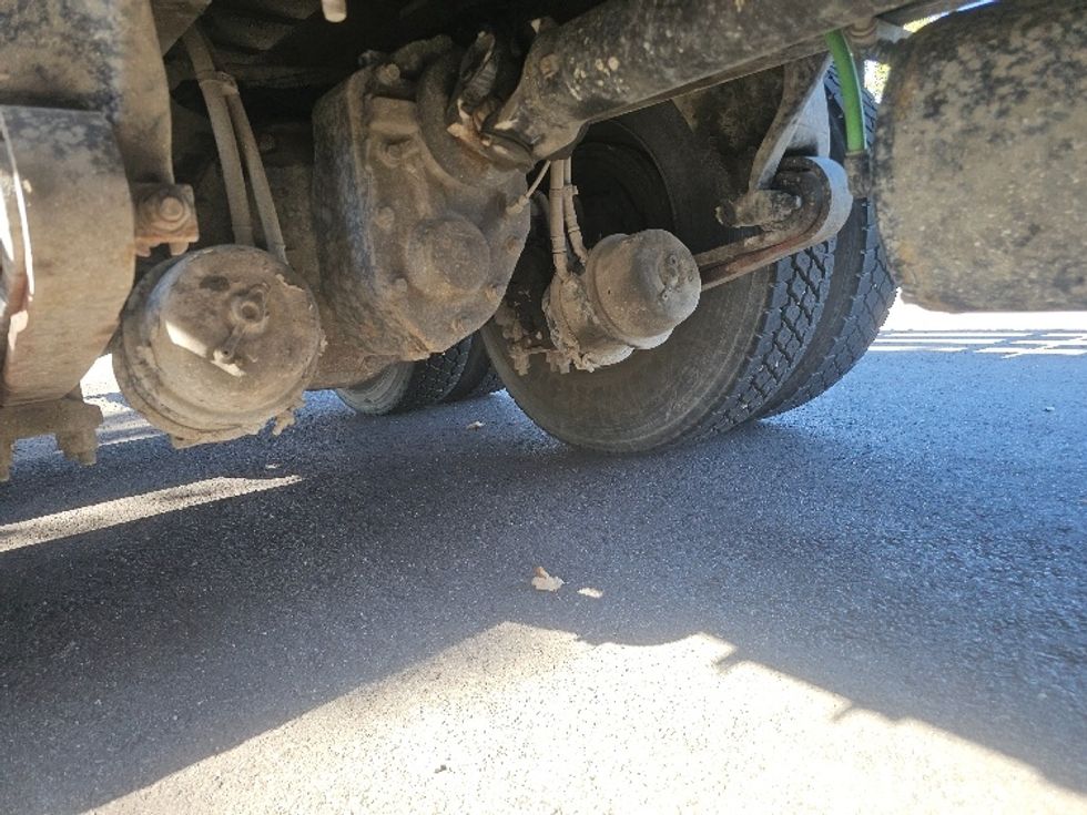 Flatbed Truck-Light and Medium Duty Trucks-Freightliner-2014-M2-Kansas City-MO-288,362\n\t\tmiles-$ 35,250 - Image 10