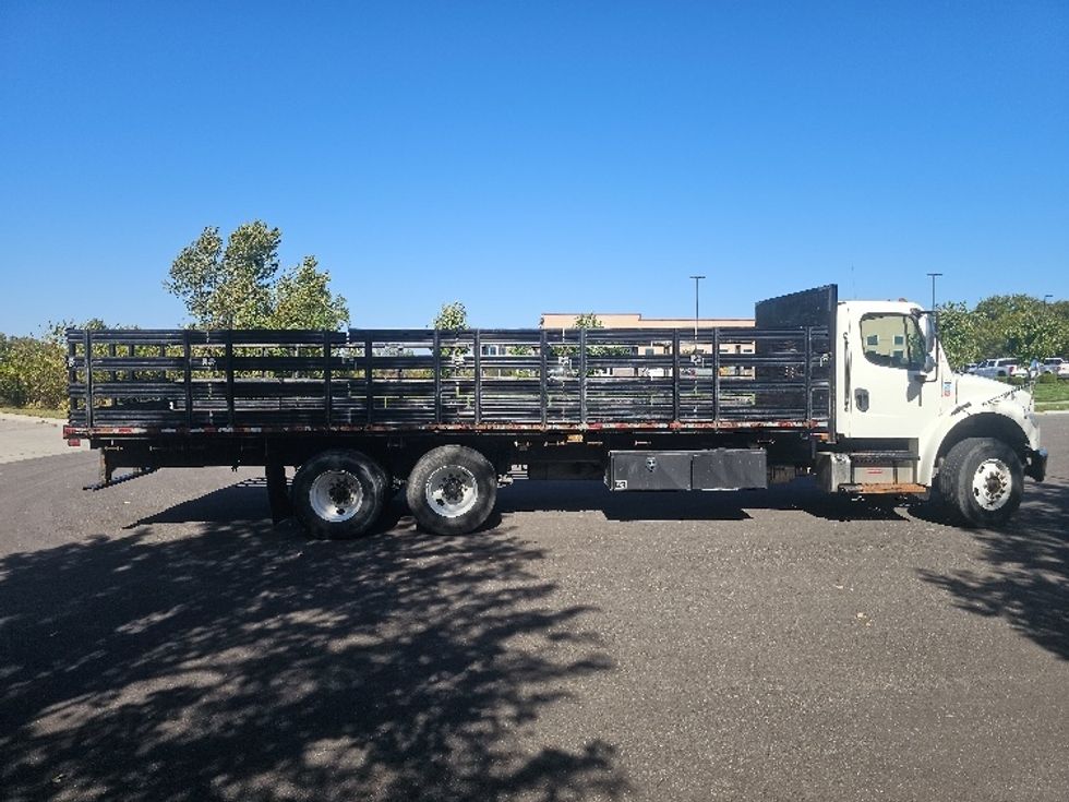 Flatbed Truck-Light and Medium Duty Trucks-Freightliner-2014-M2-Kansas City-MO-288,362\n\t\tmiles-$ 35,250 - Image 19