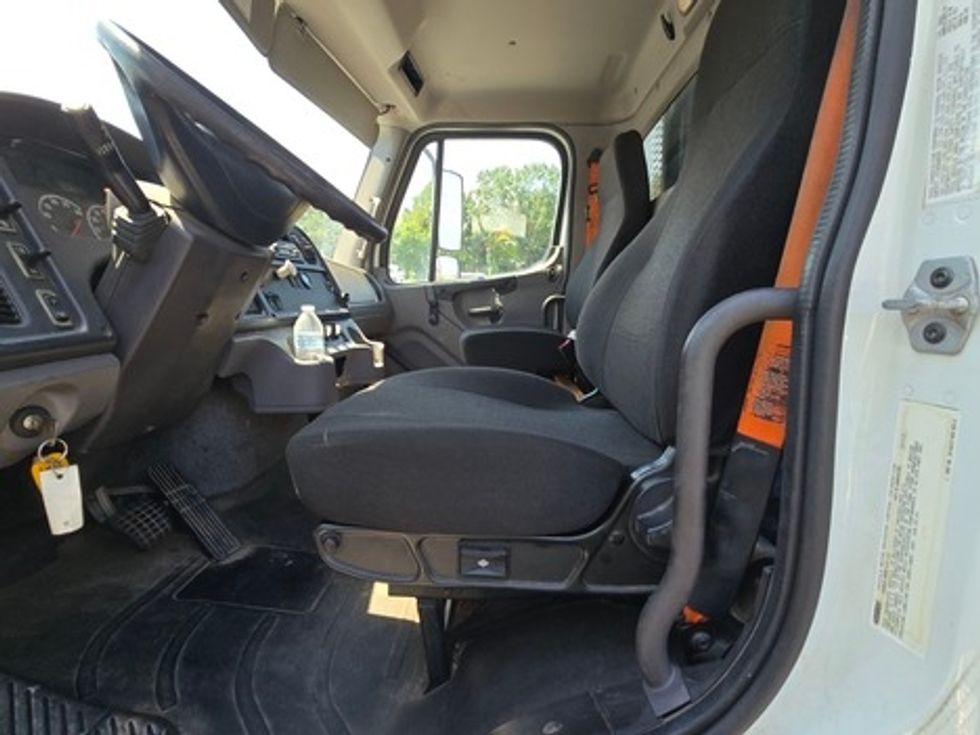 Flatbed Truck-Light and Medium Duty Trucks-Freightliner-2014-M2-Lafayette-LA-173,773\n\t\tmiles-$ 46,000 - Image 10