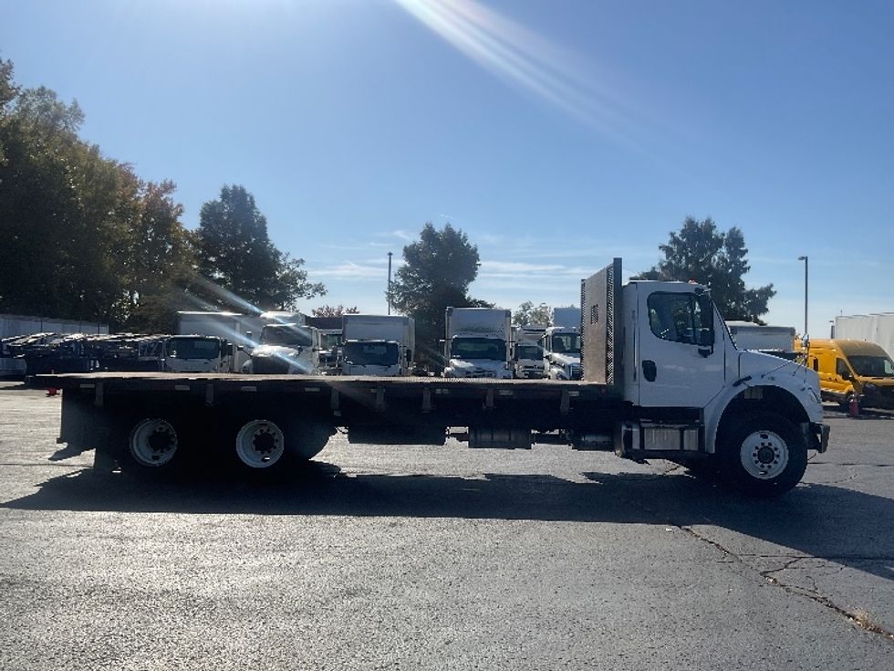 Flatbed Truck-Light and Medium Duty Trucks-Freightliner-2014-M2-Memphis-TN-213,170\n\t\tmiles-$ 44,500 - Image 12