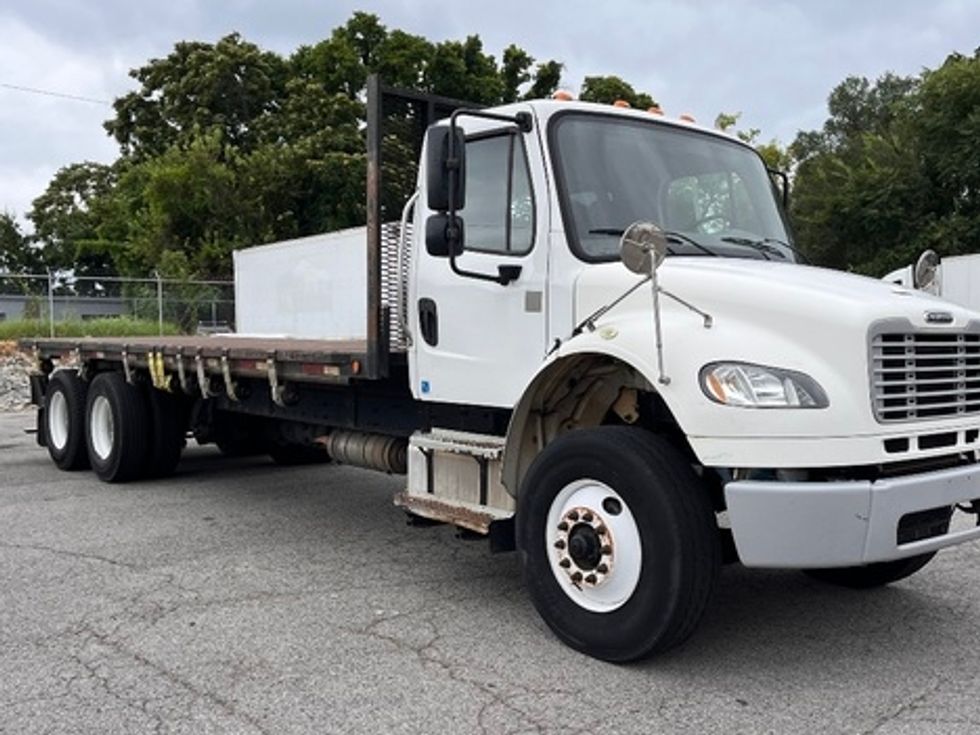 Flatbed Truck-Light and Medium Duty Trucks-Freightliner-2014-M2-Nashville-TN-239,143\n\t\tmiles-$ 43,000 - Image 1