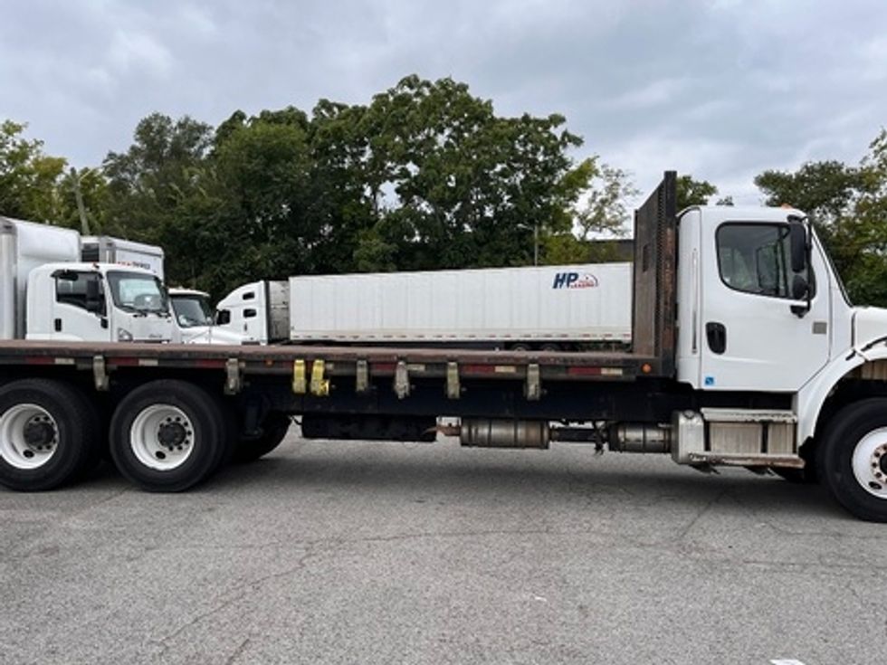 Flatbed Truck-Light and Medium Duty Trucks-Freightliner-2014-M2-Nashville-TN-239,143\n\t\tmiles-$ 43,000 - Image 9